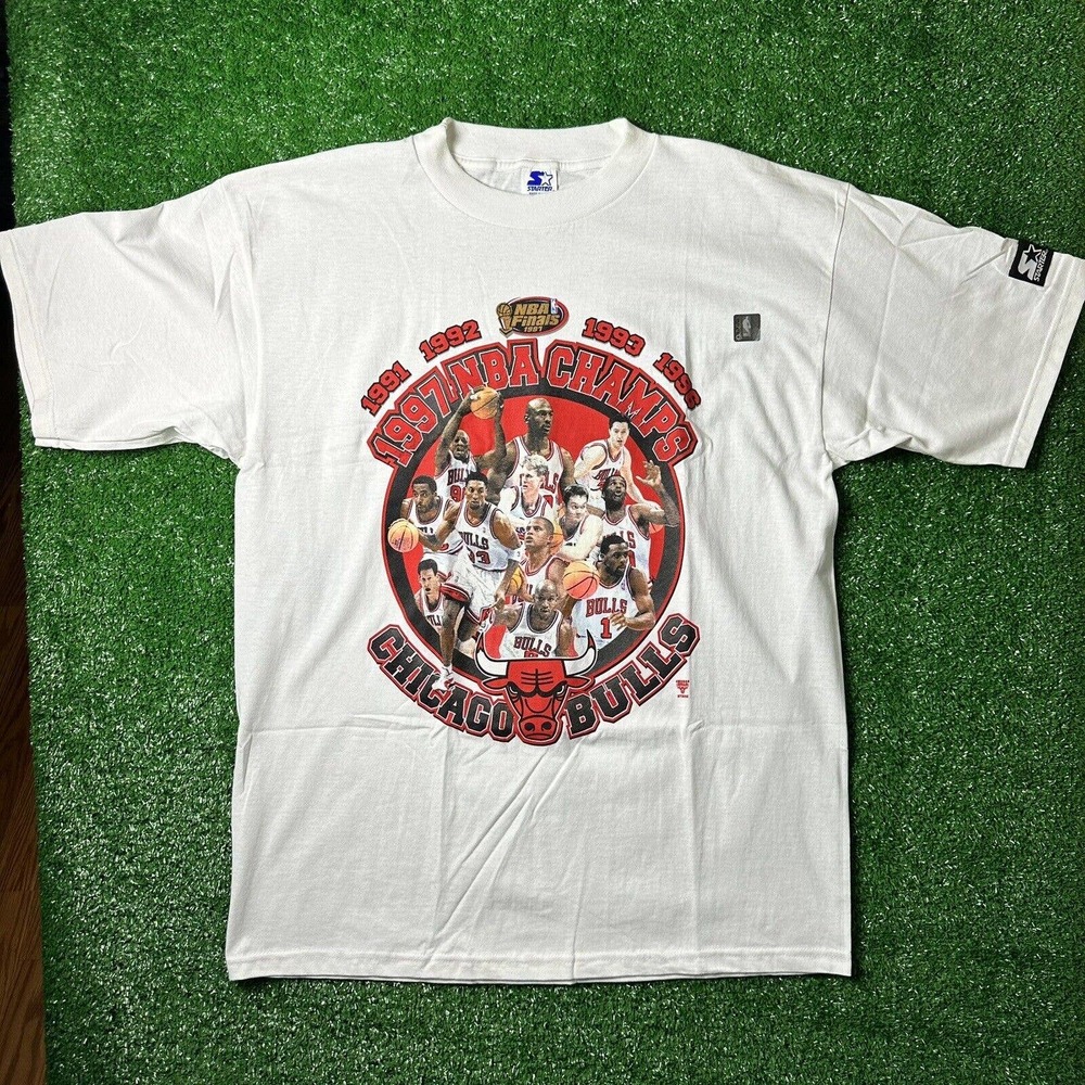 Vintage 90`s CHICAGO BULLS T Shirt NBA FINALS 1997 Starter Large Never Been Worn